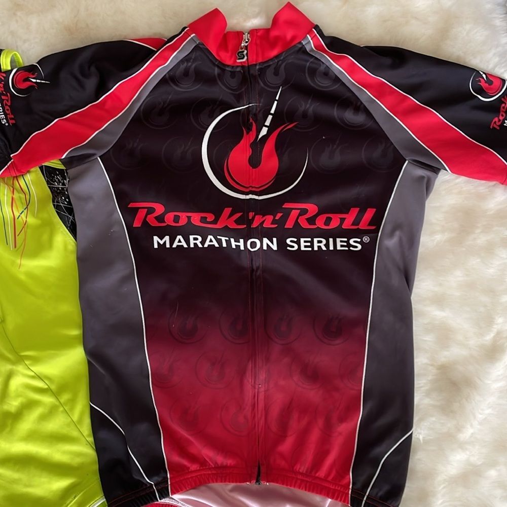 Rock ‘n’ roll marathon shirt top cyclist bike jersey road Size Small S